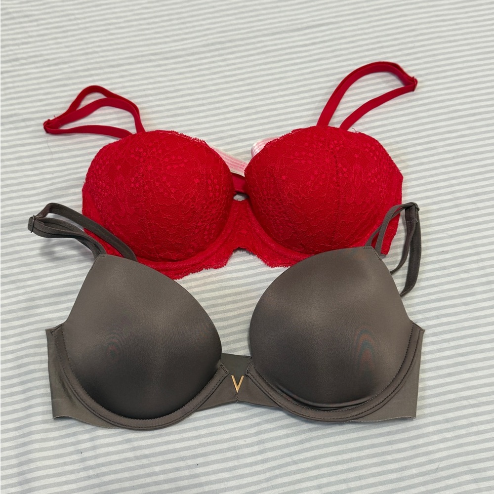 Women’s Victoria’s Secret bras 32C